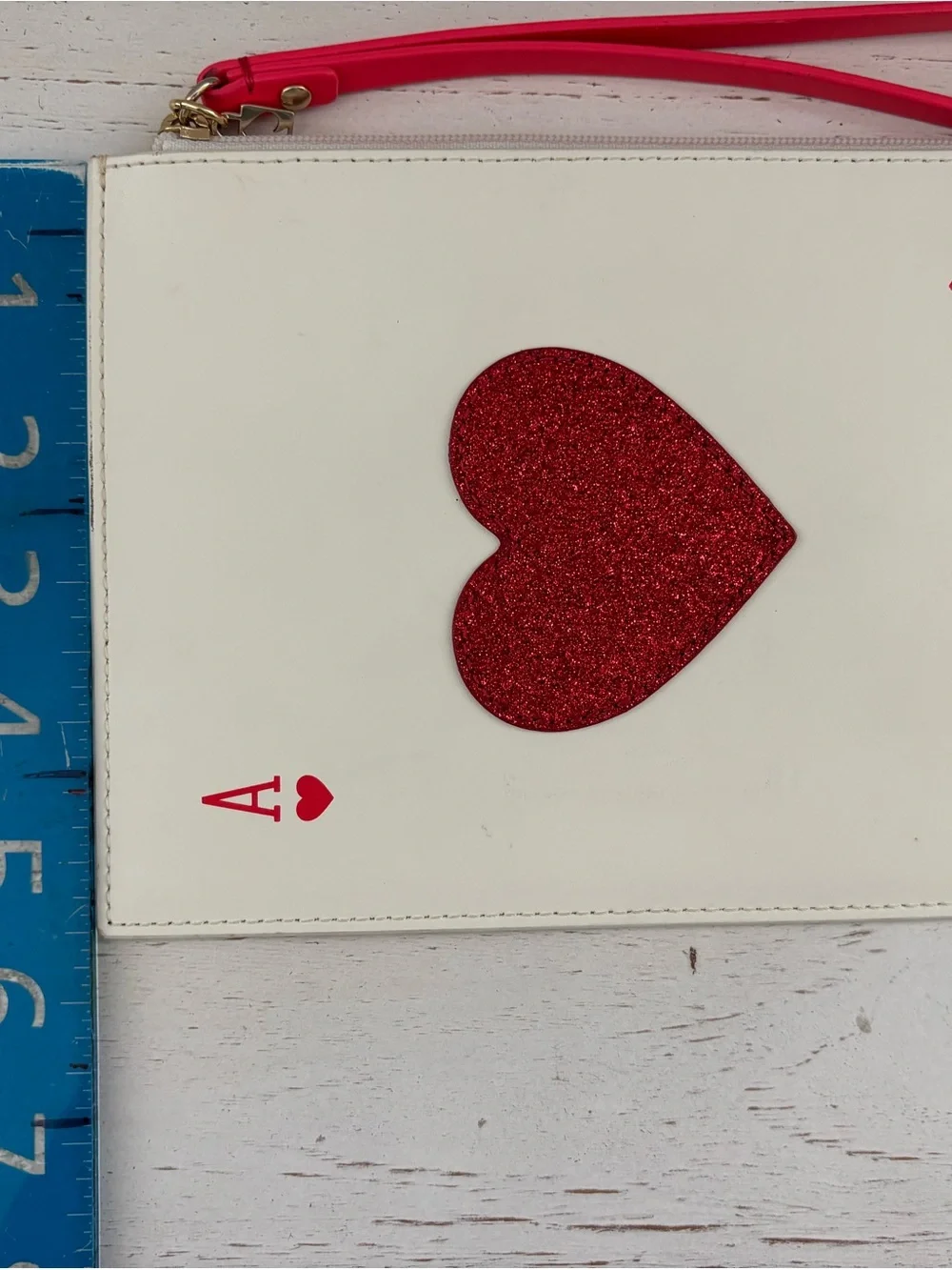 Kate Spade Ace of Hearts Wristlet Clutch White Red Glitter Card Zip Pouch Novelt